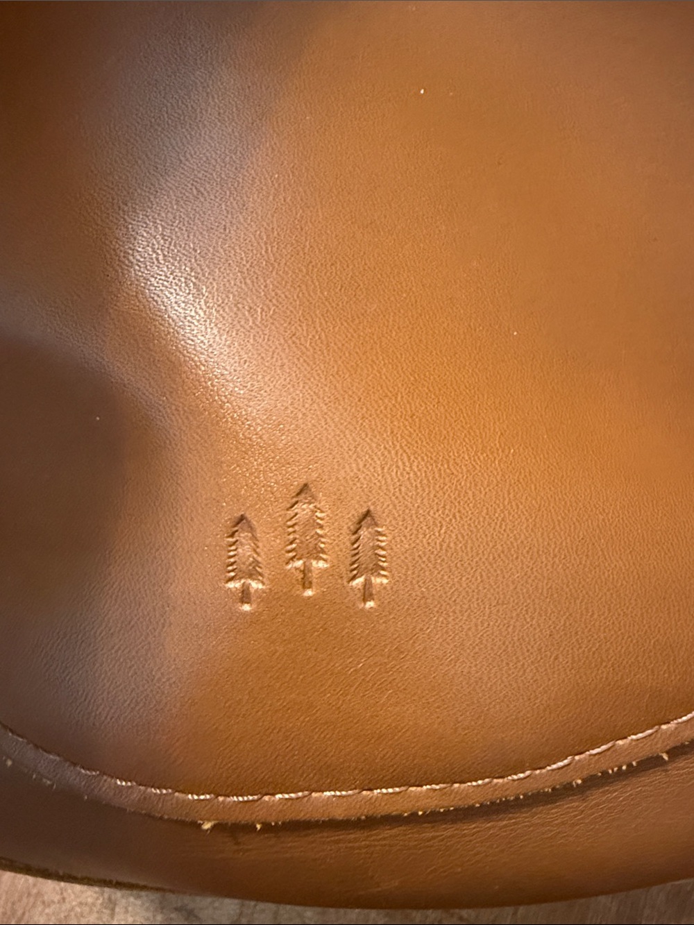 Portland Leather Koala Crossbody Medium Honey - Picture 3 of 12